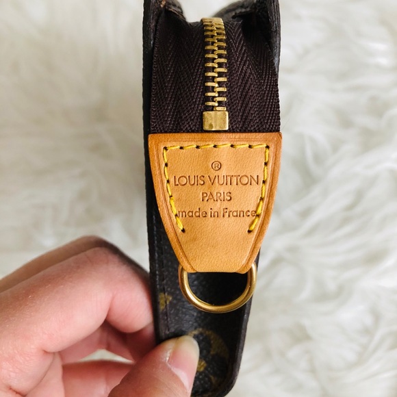 ‼️sold‼️Louis Vuitton Monogram Bucket PM Pouch - Picture 3 of 8